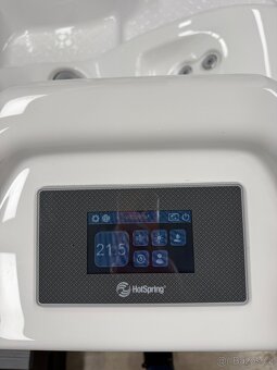 Výstavní vířivka HotSpring Envoy - 4