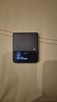 Samsung Z Flip3 5G - 4