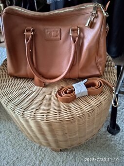 Krasna nova kabelka - 4