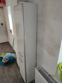 Koupelnová skříňka - 4