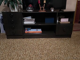 Hezká nábytková stěna - 4