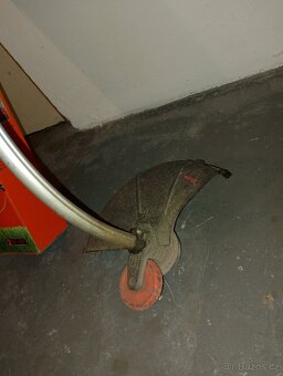 BLACK+DECKER GL9035-QS — elektrická strunová sekačka 900 W - 4