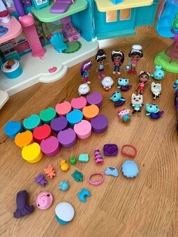 Gabby dollhouse - 4