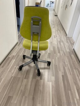 Rostoucí ergonomická židle značky Mayer - 4