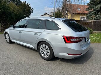 ŠKODA SUPERB KOMBI STYLE 140 kW RV 12/2017 - 4