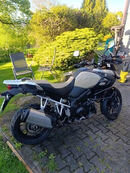 Suzuki V strom 1000 - 4