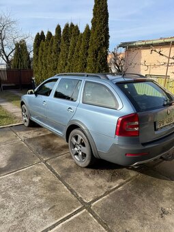 Škoda Octavia Scout - 4