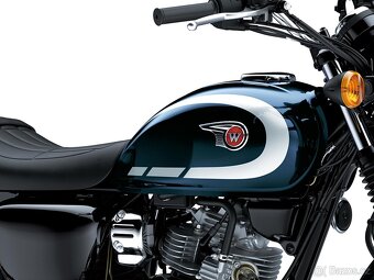 Kawasaki W230 Metallic Ocean Blue 2025 - 4