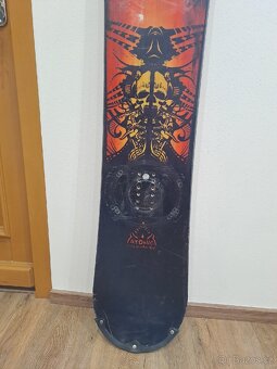 Snowboardové prkno ATOMIC - 4