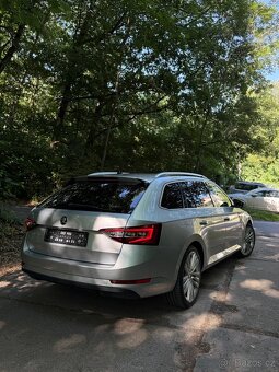 Superb 2.0 automat 2018 rok najeto 185 kilometrů - 4