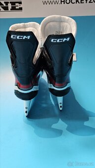CCM Jeetspeed FT670 9R - 4