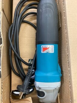 Makita Úhlová bruska 125mm,SJS,elektronika,1400W GA5040C01 - 4