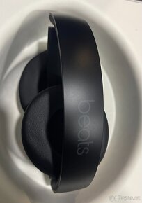 Bezdrátová sluchátka Beats Solo3 Wireless černá - 4