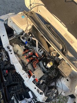 Rozpredam na nahradne diely Dacia Spring 2021 - 4