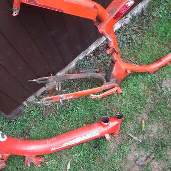 Manet Korádo,Babetta;:;;; - 4