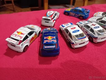 Modely Ford Burago - 4