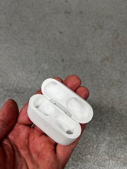 Pouzdro Apple AirPods Pro 1. generace - 4
