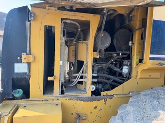 CAT 930G - 4