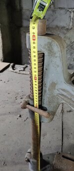 Stojan na ruční vrtacku - 4