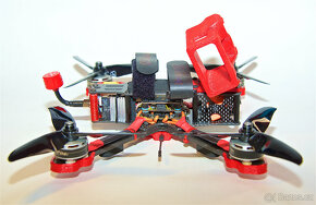 Freestylový dron AMAXinno Freestyle 5” Doprava ZDARMA - 4