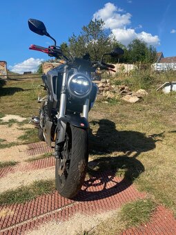 CB 125 R - 4