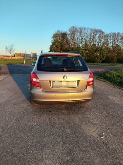 Škoda Fabia 2 1.4 16v - 4