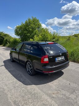 Škoda Octavia facelift 2.0 TDi RS - 4