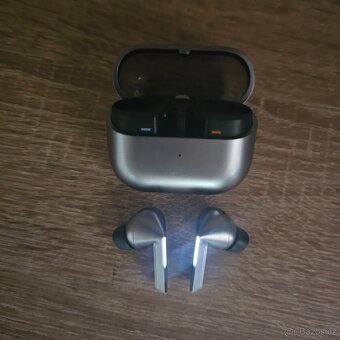 Samsung Galaxy Buds3 Pro stříbrné - 4