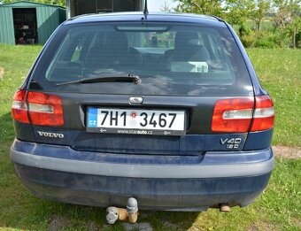 VOLVO V40 - 4