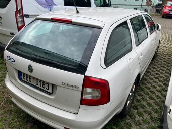 PRODEJ AUTOMOBILU ŠKODA OCTAVIA 8B6 0183 - 4