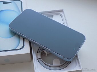 APPLE iPhone 15 128GB Blue - ZÁRUKA 12 MĚSÍCŮ - KOMPLETNÍ - 4