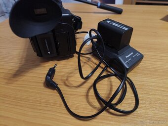 Panasonic HC X-1000 - 4