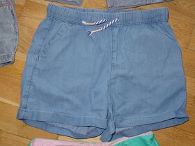 mix dívčích kraťasů vel. 152 - 4