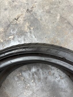 Pneu Pirelli 225/35/19 - 4