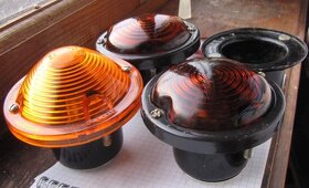 Těsnění pod a dovnitř celoskleněného blikače UAZ - 4