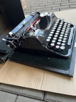 Starý psací stroj Rheinmetall - 4