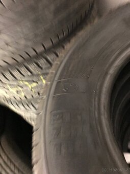 Pneu 215/75/16c - 4