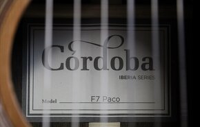 Predám kytaru Cordoba model F7 Paco. - 4