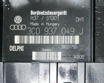 Řídící jednotka palubní sítě 3C0937049J VW Passat B6 2007 - 4