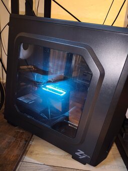 AMD Ryzen 7 5700x / 32 GB RAM DDR4 / RTX 4070 12 GB - 4
