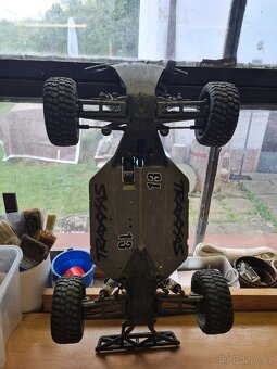 Traxxas slash 4x4 vxl - 4