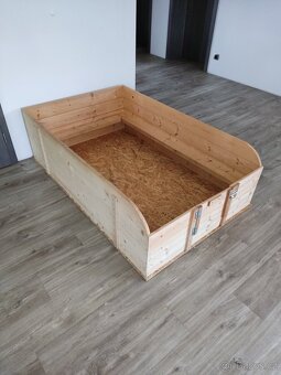 Porodní bedna (box) pro psa s ochranou proti zalehnutí - 4