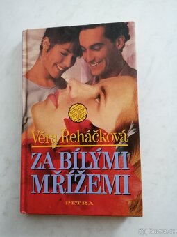 Romány pro ženy či dívky 8 x - 4