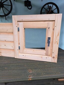 Větrací okénka 2 ks levá 450 mm x 450 mm s obložkami - 4