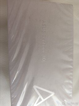 Asus Zenfone 10, záruka - 4
