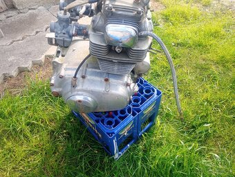 Honda GN250 - 4