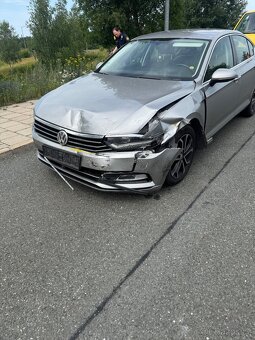 Volkwagen Passat B8 2.0 TDi 110kw - Limuzína - po nehodě - 4