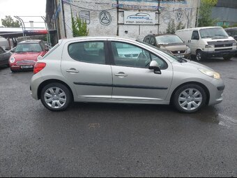 Peugeot 207 1.4i - 4