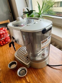 Pákový kávovar DeLonghi MM EC330S - 4