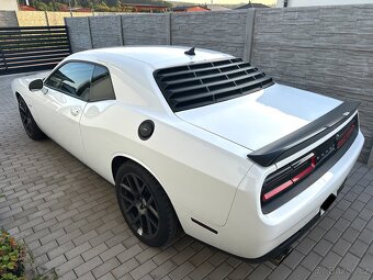 Dodge Challenger 5.7 Hemi Shaker - 4